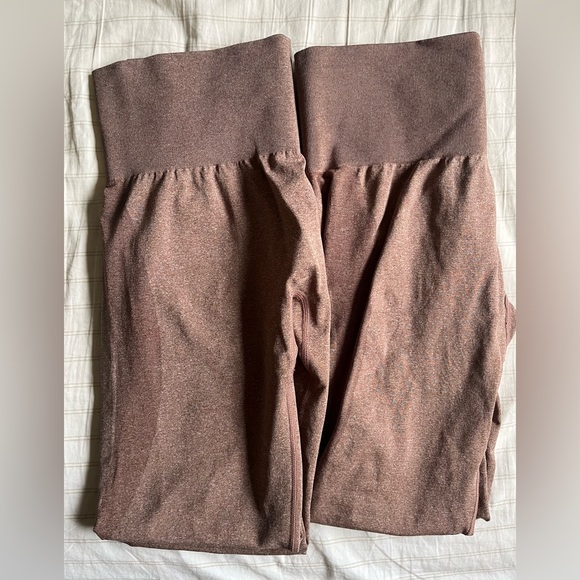 Cocoa Contour Seamless NVGTN Leggings - Picture 2 of 7